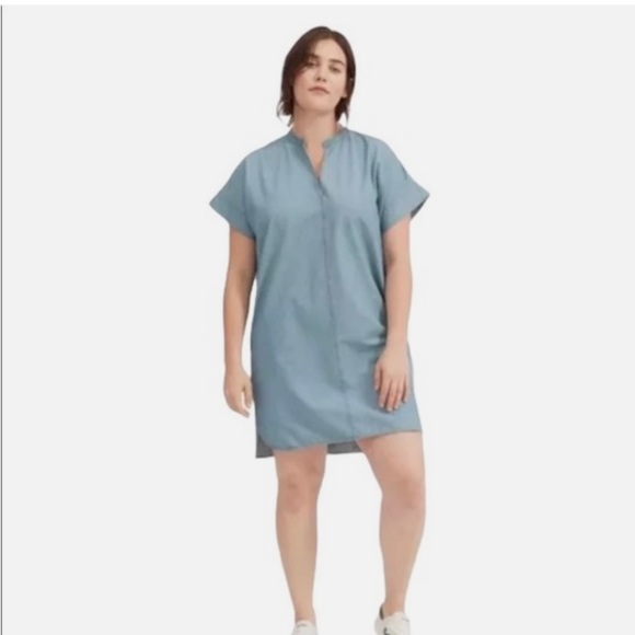 Everlane Splitneck Denim Smock Jean Dress in Light Washed Blue - Picture 1 of 6